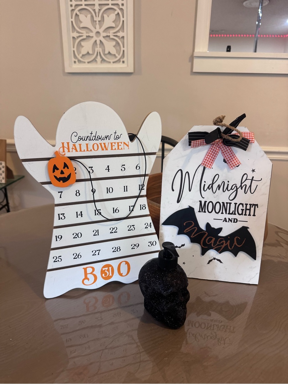 Halloween Countdown Ghost Sign with Pumpkin Accent